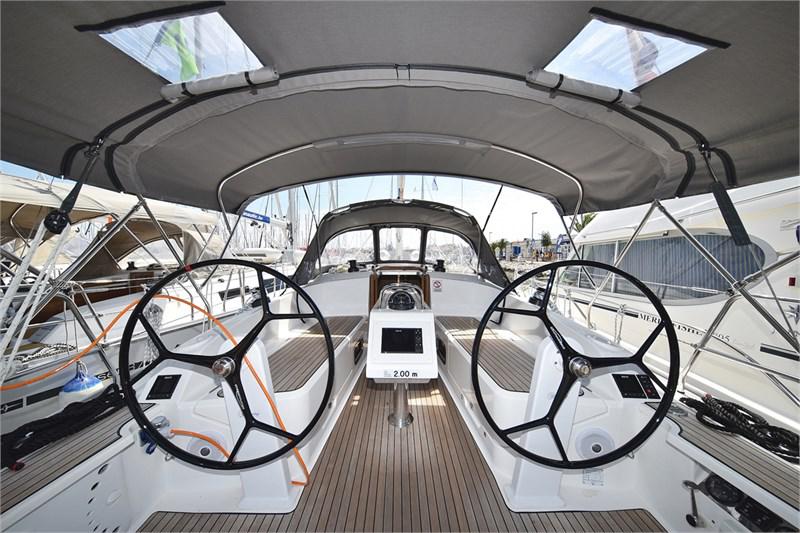 Book yachts online - False - Bavaria Cruiser 37 (3Cab) - Sofija - rent