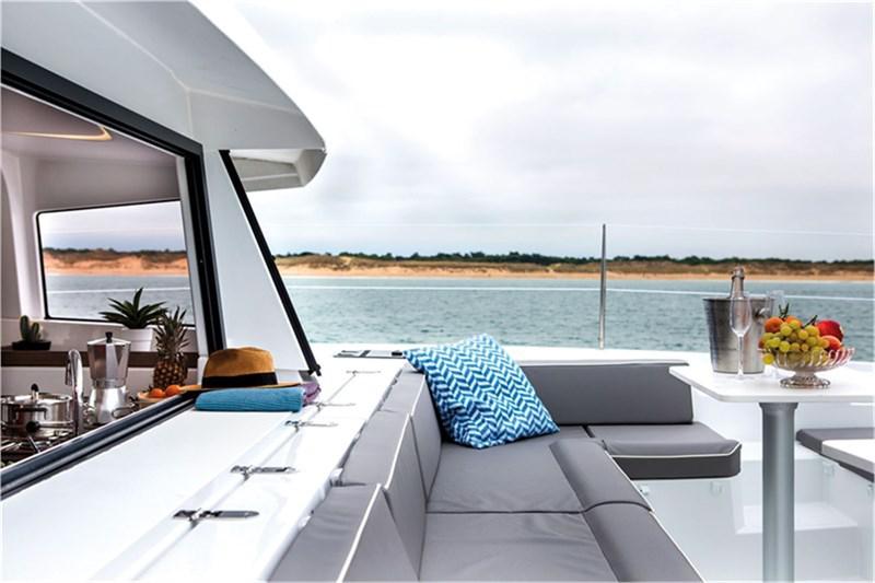 Book yachts online - False - Bali 4.3 (4+2Cab) - moonlight - rent