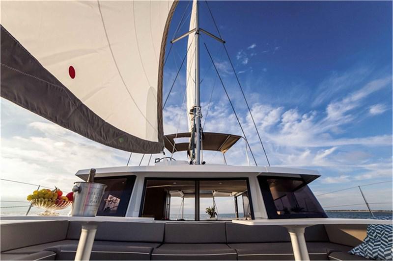 Book yachts online - False - Bali 4.3 (4+2Cab) - moonlight - rent