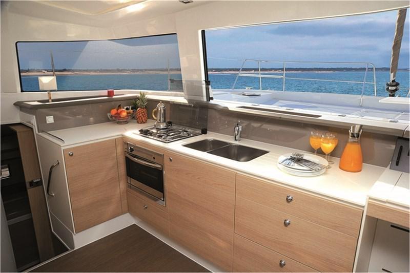Book yachts online - False - Bali 4.3 (4+2Cab) - moonlight - rent