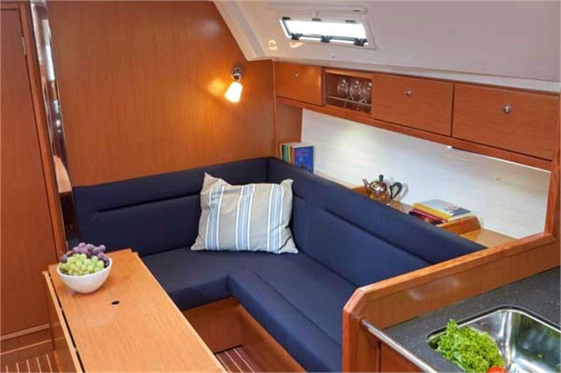 Book yachts online - False - Bavaria Cruiser 36 (3Cab) - Zenith III - rent
