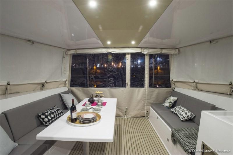 Book yachts online - False - Nautitech Open 40 (4Cab) - Pink Lady - rent
