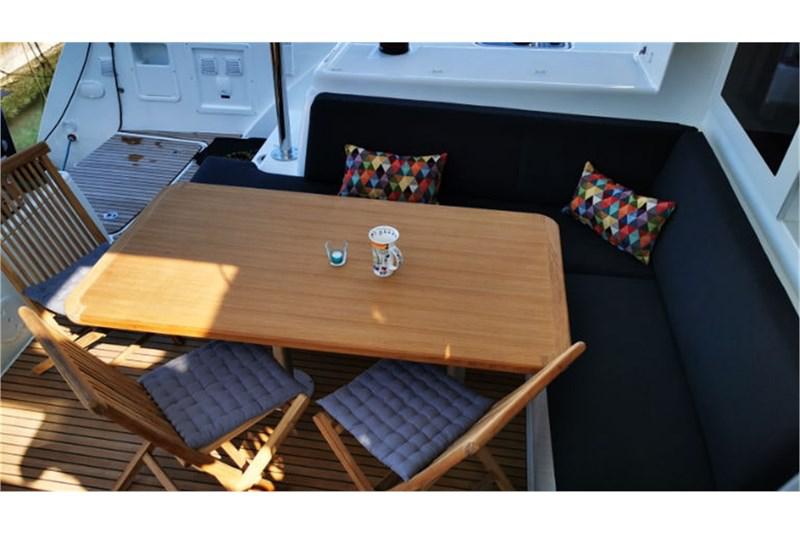 Book yachts online - False - Lagoon 40 (4+2Cab) - Vaiana - rent