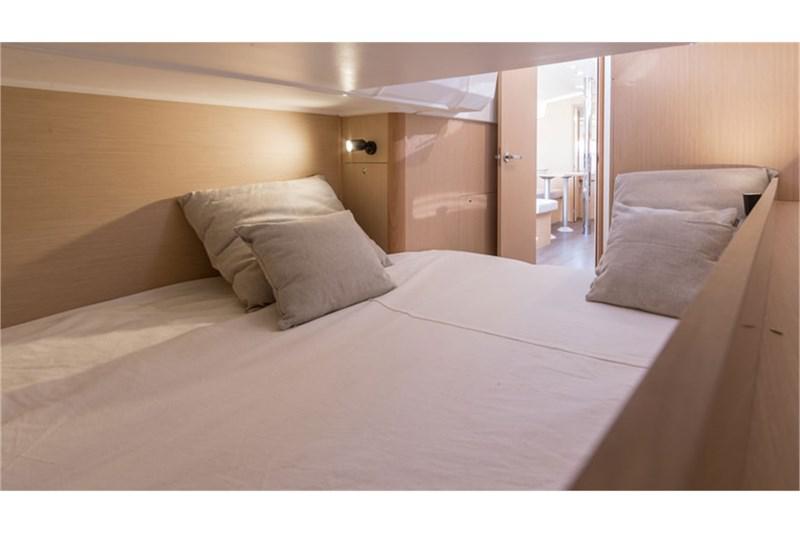 Book yachts online - False - Oceanis 38.1 (3Cab) - Flip - rent