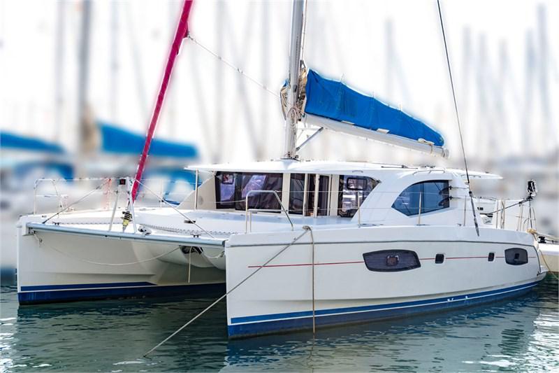 Book yachts online - False - Leopard 44 (4Cab) - Portals Vells - rent
