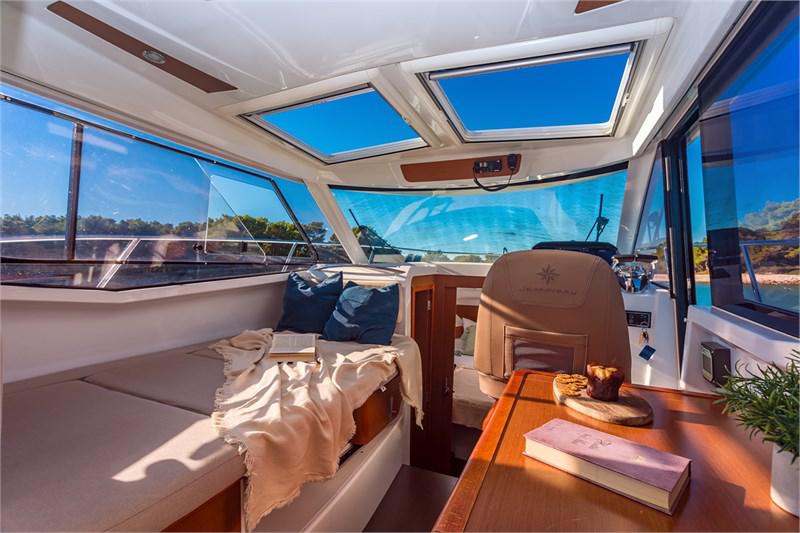 Book yachts online - False - Merry Fisher 855 - Dobrila - rent