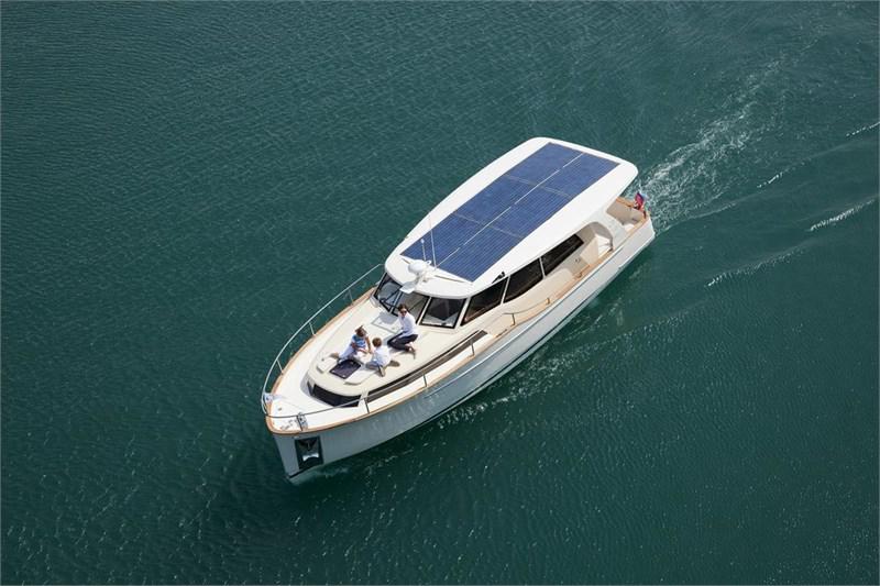 Book yachts online - False - Greenline 33 - Fields of Gold - rent