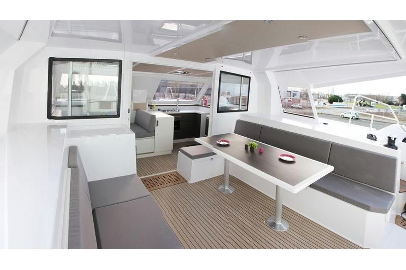 Book yachts online - False - Nautitech Open 40 (4Cab) - Golden Delicious - rent