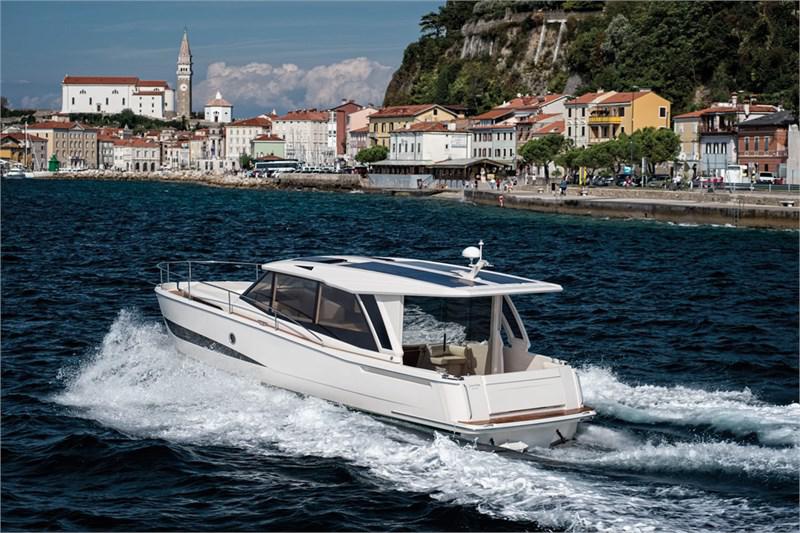 Book yachts online - False - Greenline 39 - Blandona - rent
