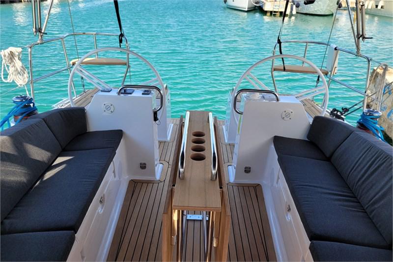 Book yachts online - False - Elan Impression 40.1 (3cab) - Eliana - rent