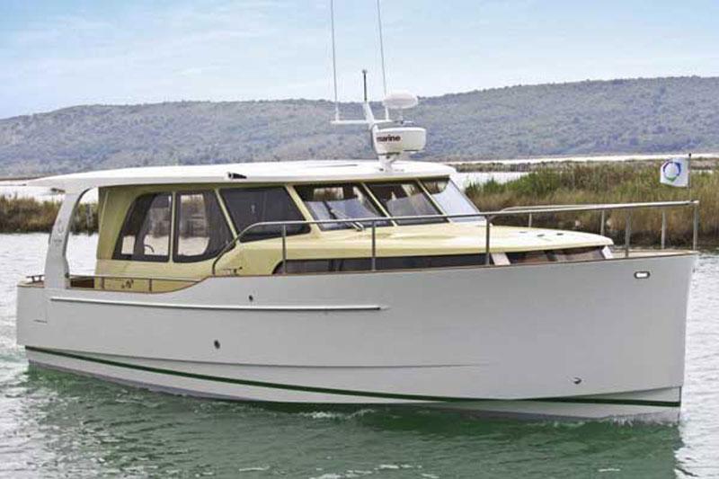 Book yachts online - False - Greenline 33 - Mozart - rent