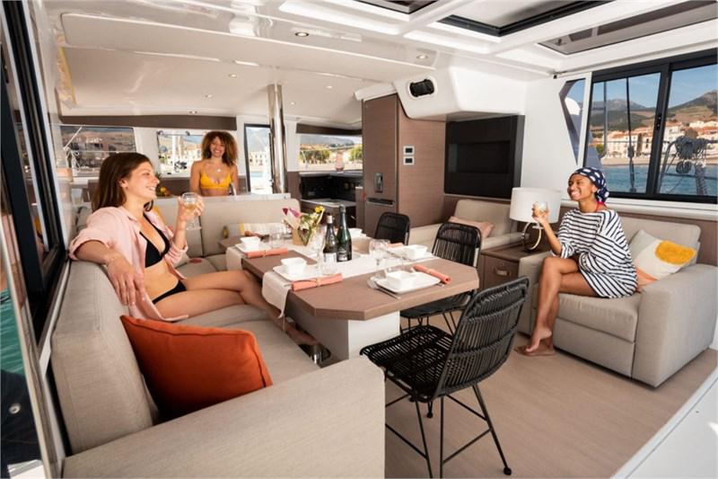 Book yachts online - False - Bali 4.2 (4+1Cab) - Supernova - rent