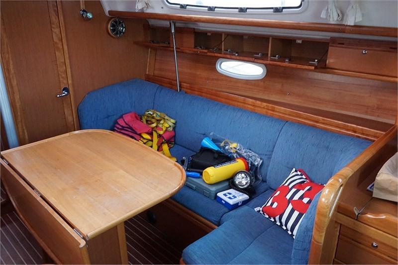 Book yachts online - False - Bavaria 38 Cruiser (3Cab) - Matilde - rent