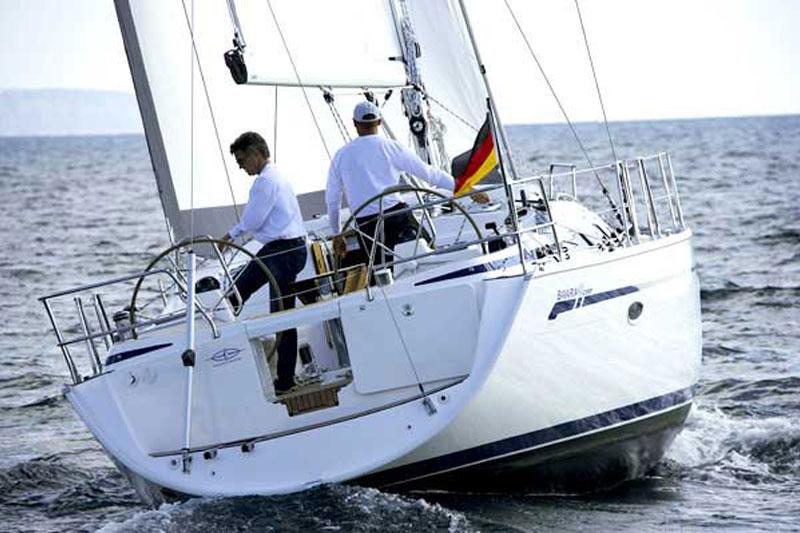 Book yachts online - False - Bavaria 43 Cruiser (3Cab) - Blue Miracle - rent