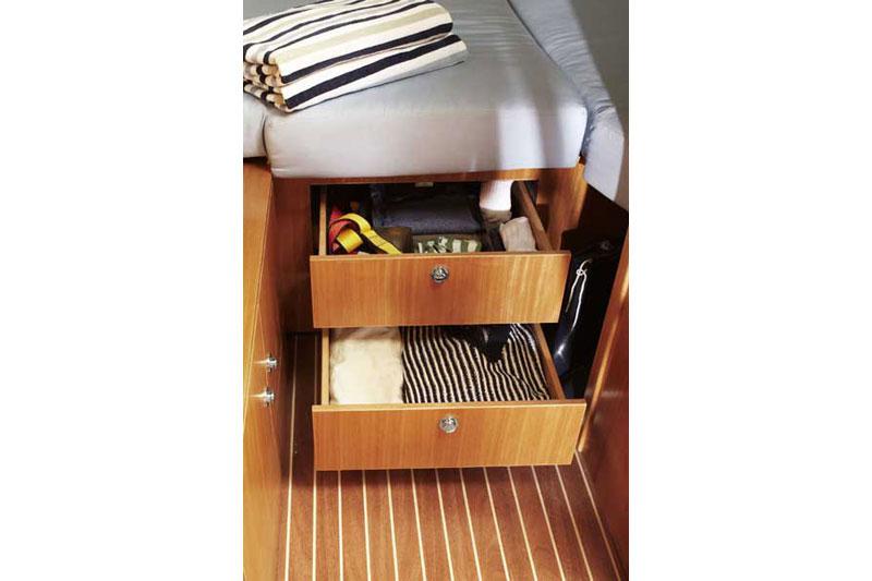 Book yachts online - False - Bavaria 43 Cruiser (3Cab) - Short Summer - rent