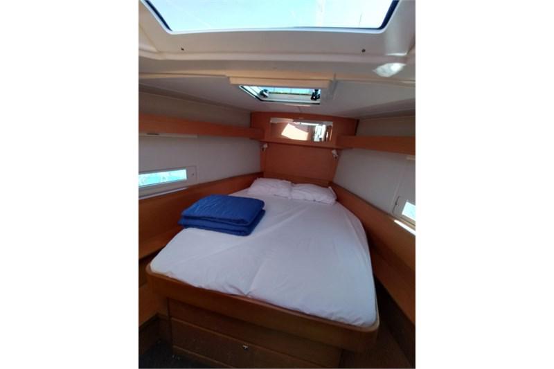 Book yachts online - False - Dufour 430 (4cab) - Triumph - rent