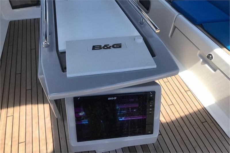 Book yachts online - False - Oceanis 45 (4Cab) - Alboran Gin Fizz (Radazul) - rent