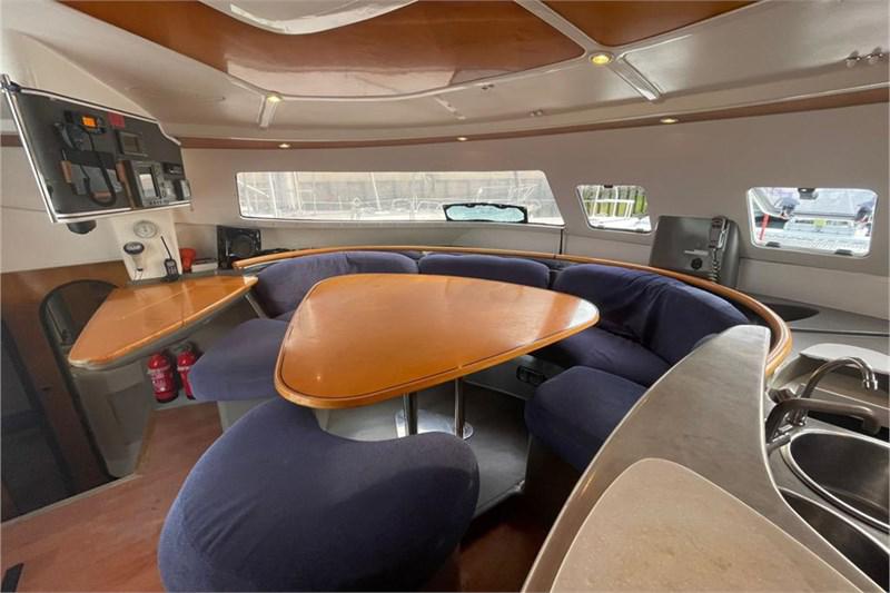Book yachts online - False - BAHIA 46 (6Cab) - Alboran Cachaça (Radazul) - rent