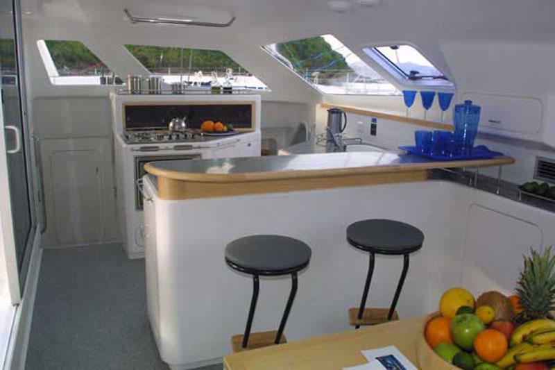 Book yachts online - False - Voyage 440 (4Cab) - Alboran Ron Punch (Radazul) - rent