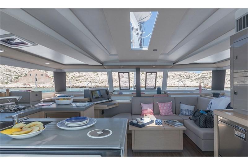 Book yachts online - False - Astrea 42 (4Cab) - Vicarello - rent