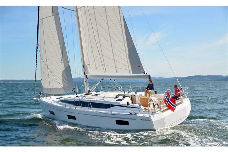 Book yachts online - False - Bavaria C42 (3Cab) - Summertime - rent