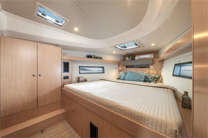 Book yachts online - False - Bavaria C42 (3Cab) - Summertime - rent