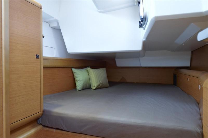 Book yachts online - False - Sun Odyssey 519 (5Cab) - Alboran Grappa (Radazul) - rent