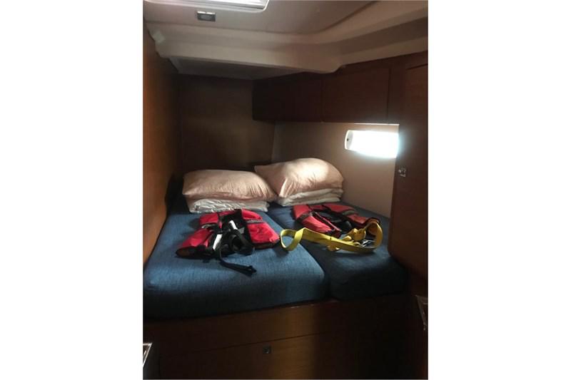 Book yachts online - False - Sun Odyssey 519 (5Cab) - Alboran Jerez (Radazul) - rent