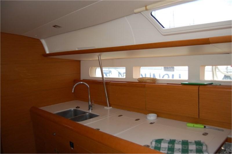 Book yachts online - False - Sun Odyssey 519 (5Cab) - Alboran Champagne - rent