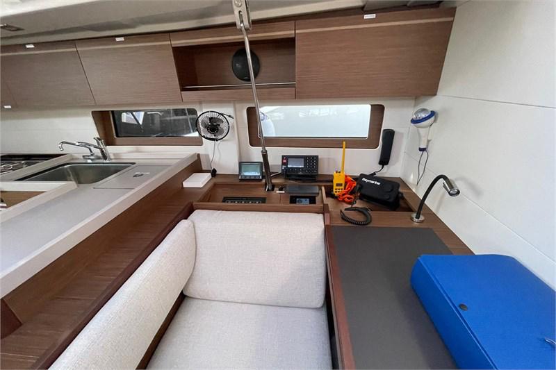 Book yachts online - False - Oceanis 51.1 (5Cab) - Alboran Mary-Anne (Gran Canaria) - rent