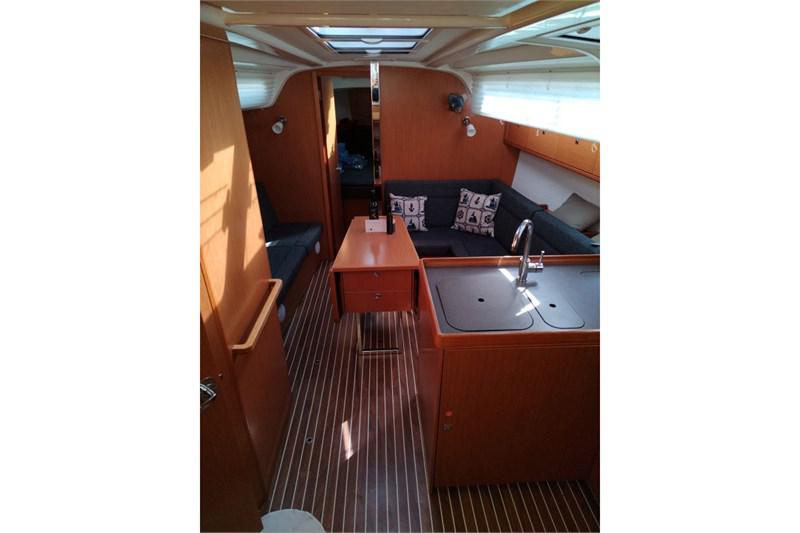 Book yachts online - False - Bavaria Cruiser 37 (3Cab) - Sea Hope - rent