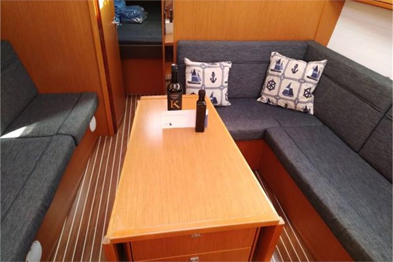 Book yachts online - False - Bavaria Cruiser 37 (3Cab) - Sea Hope - rent