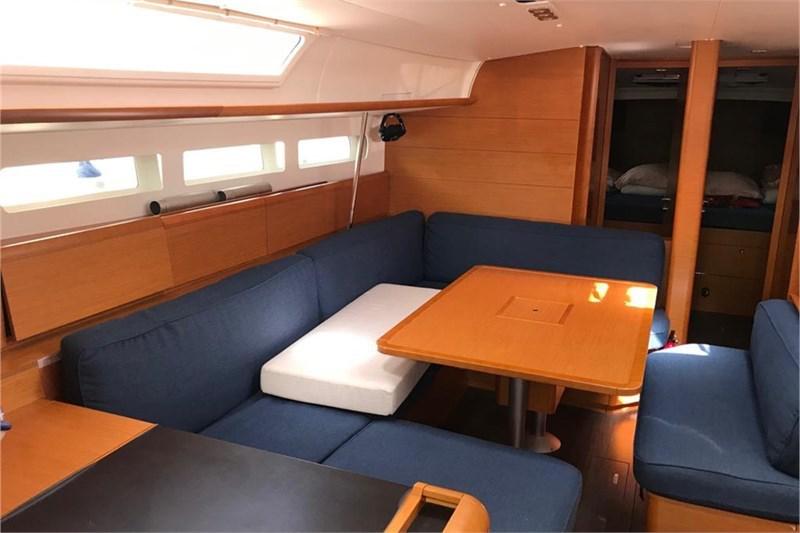 Book yachts online - False - Sun Odyssey 519 (5Cab) - Alboran Cognac (Radazul) - rent