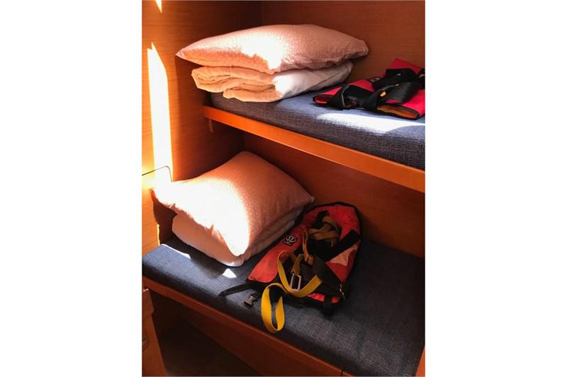 Book yachts online - False - Sun Odyssey 519 (5Cab) - Alboran Cognac (Radazul) - rent