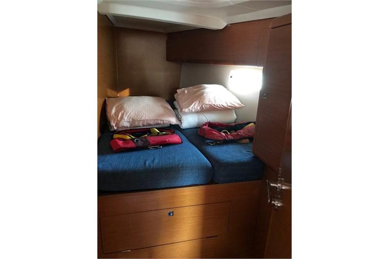 Book yachts online - False - Sun Odyssey 519 (5Cab) - Alboran Cognac (Radazul) - rent