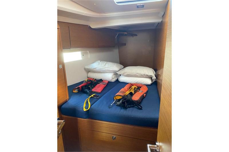 Book yachts online - False - Sun Odyssey 519 (5Cab) - Alboran Pacharán (Mallorca/La Lonja) - rent