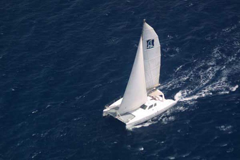 Book yachts online - False - Voyage 440 (4Cab) -  Alboran Mahanga (Radazul) - rent