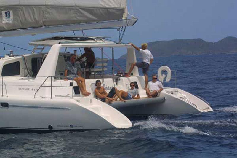 Book yachts online - False - Voyage 440 (4Cab) -  Alboran Mahanga (Radazul) - rent