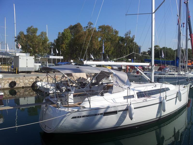 Book yachts online - sailboat - Bavaria Cruiser 33 - Giant - rent