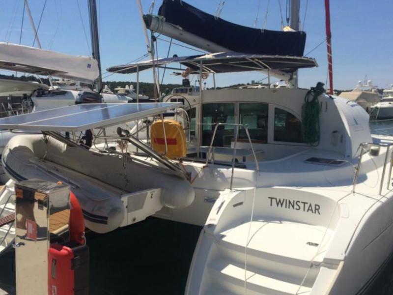 Book yachts online - catamaran - Lagoon 380 (4+2 cab.) - Twin Star - rent