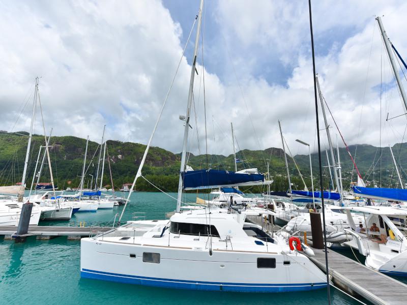 Book yachts online - catamaran - Lagoon 440 - Mystikal - rent