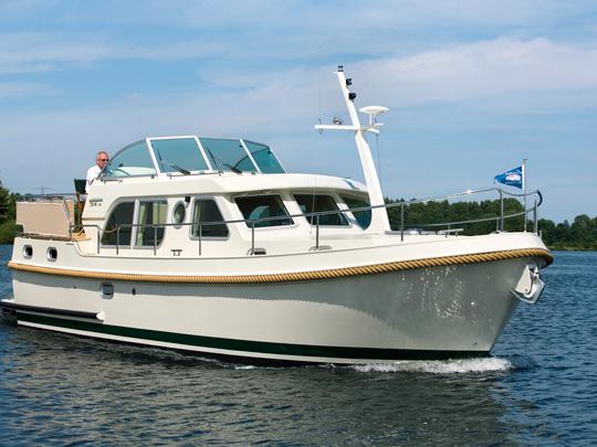 Book yachts online - motorboat - Linssen GS 34.9 AC - Mary Poppins (Sa) - rent