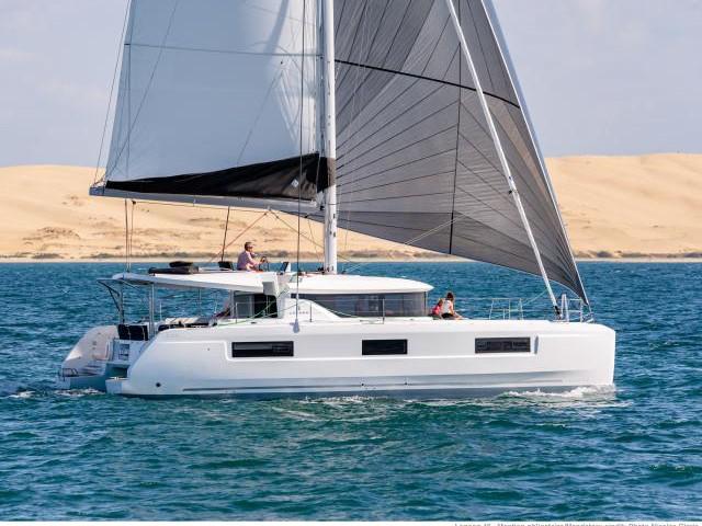 Book yachts online - catamaran - Lagoon 46 - EXCELLENCE - rent