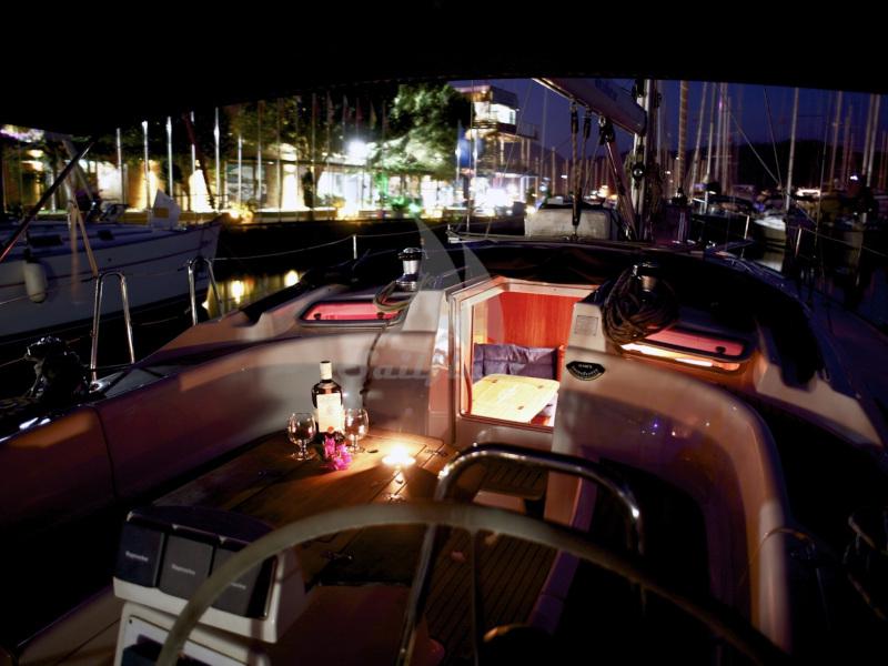 Book yachts online - sailboat - Bavaria 50 Cruiser - Sail Sirius - rent