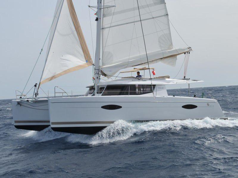 Book yachts online - catamaran - Helia 44 - EC- H44-13-I - rent