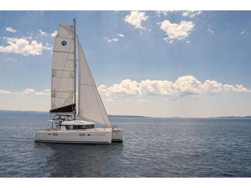 Book yachts online - catamaran - Lagoon 39 - MARIA - rent