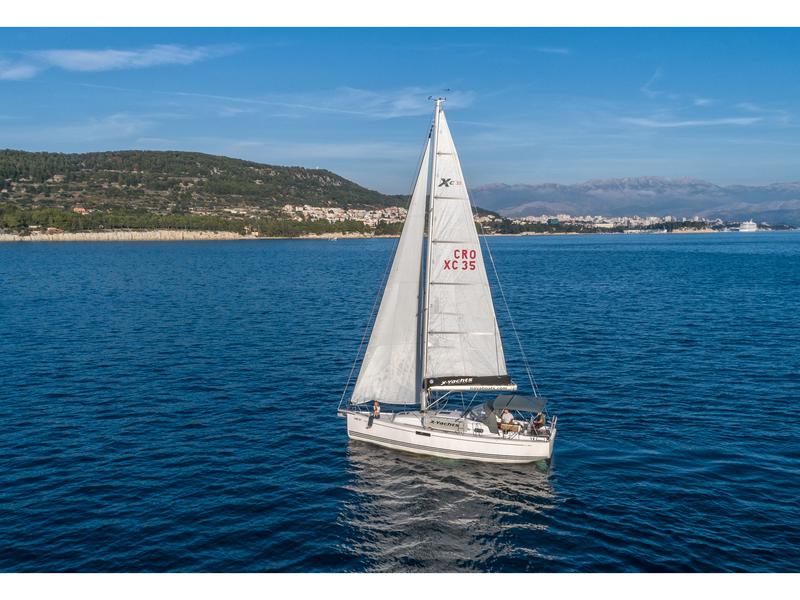 Book yachts online - sailboat - Xc 35 - LADY X  - rent