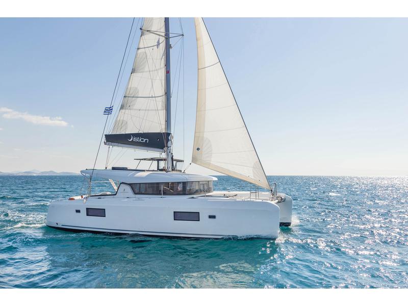 Book yachts online - catamaran - Lagoon 42 A/C &amp; GEN. - WIND WHISPER  - rent