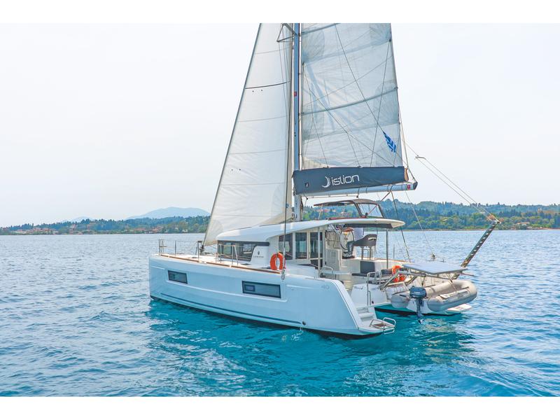 Book yachts online - catamaran - Lagoon 40 - THALASEA - rent