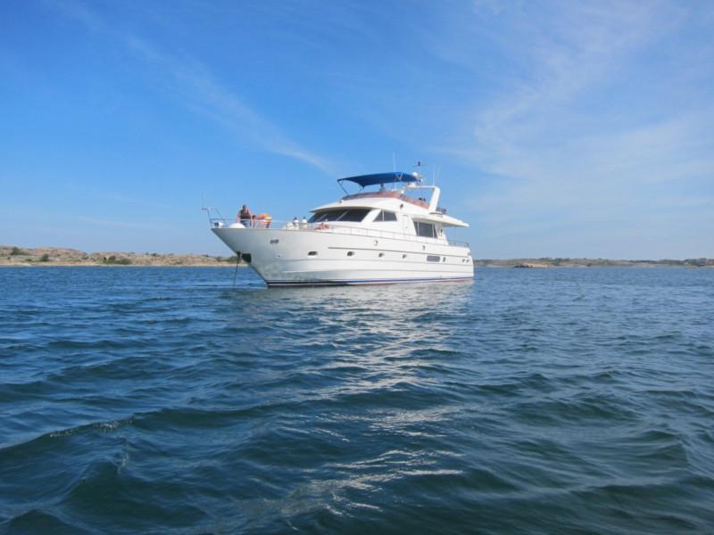 Book yachts online - motorboat - Vitech 72 - Sea Dream - rent
